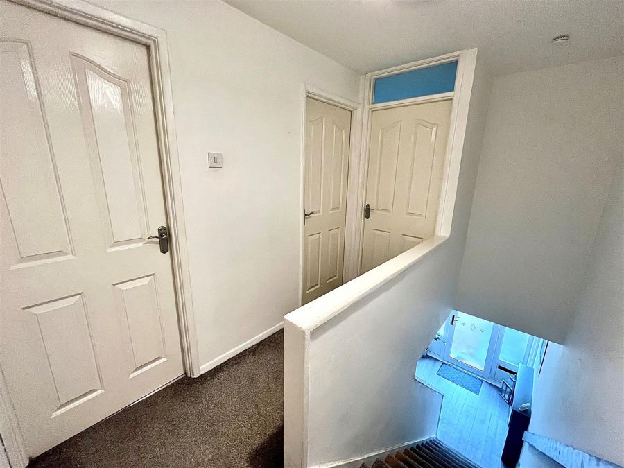 12 Wynthorpe Grove