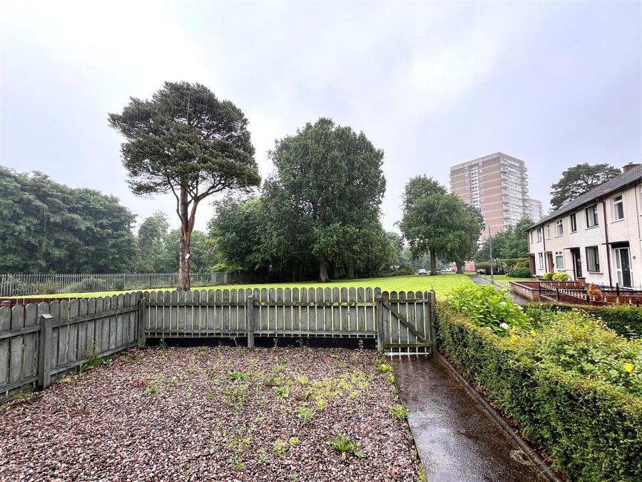 12 Wynthorpe Grove