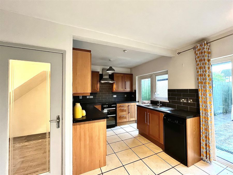 12 Wynthorpe Grove