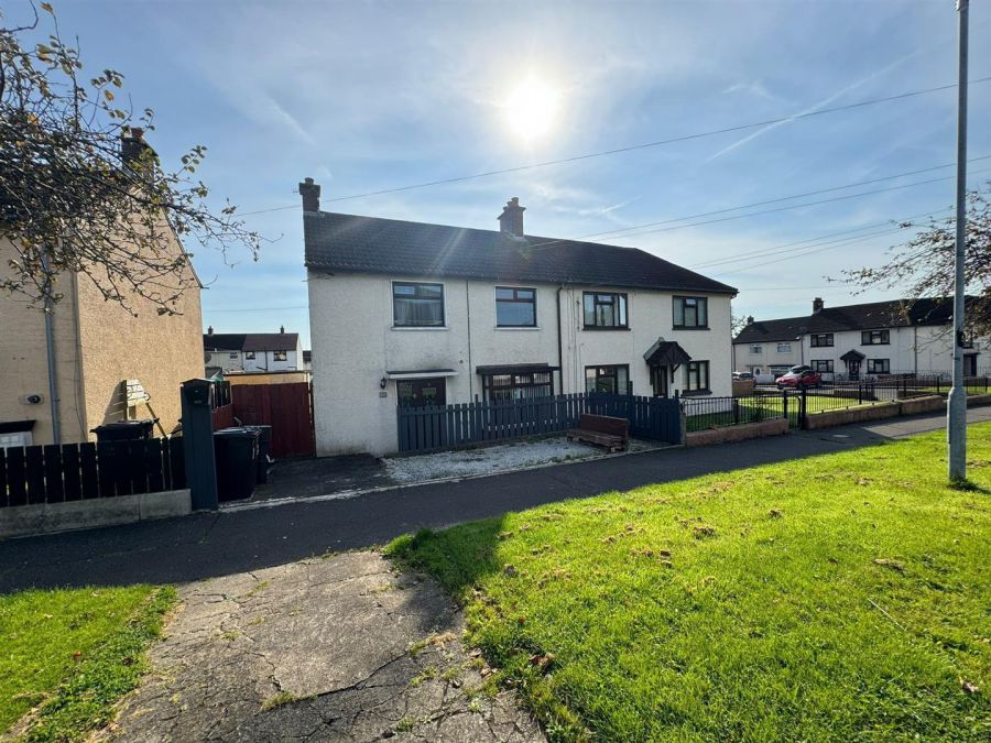 24 Carmeen Drive, rathcoole, newtownabbey, BT37 9DJ