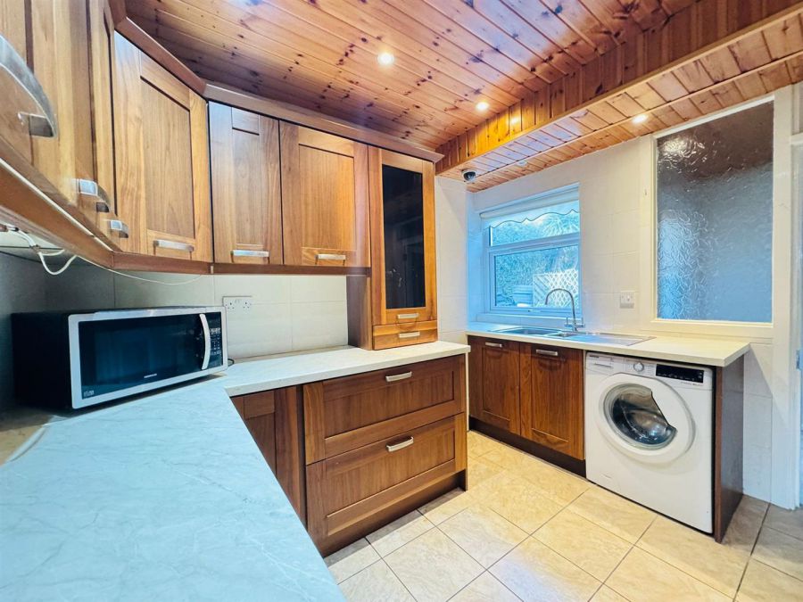 60 Rathmore Drive 60 Rathmore Drive