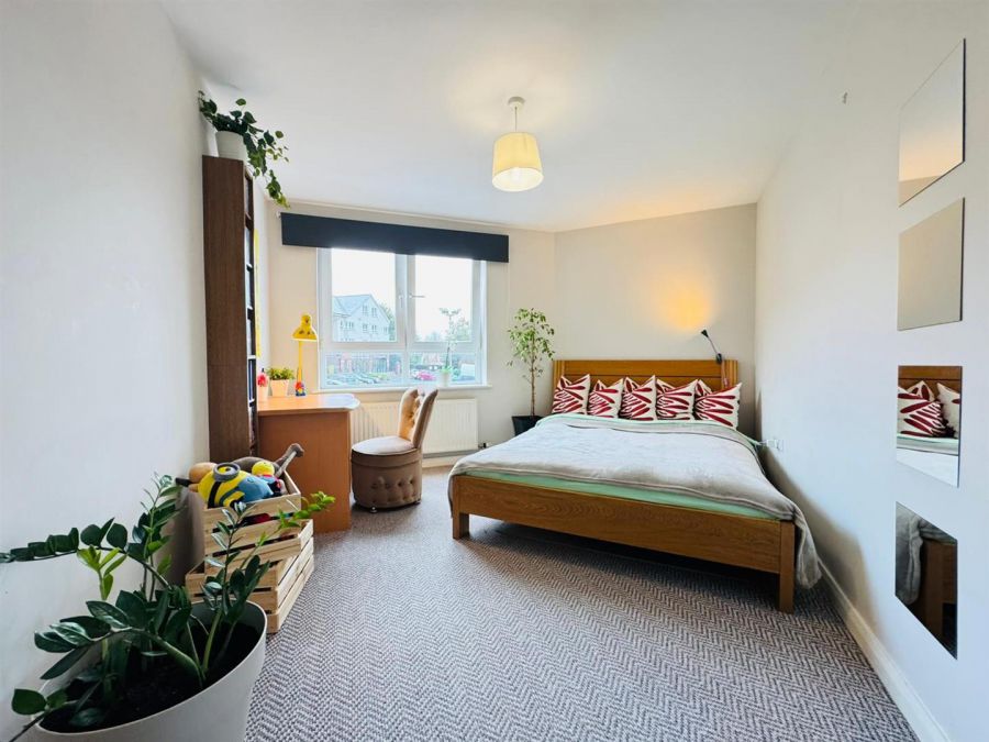 Apt 15, 250C Whitewell Road