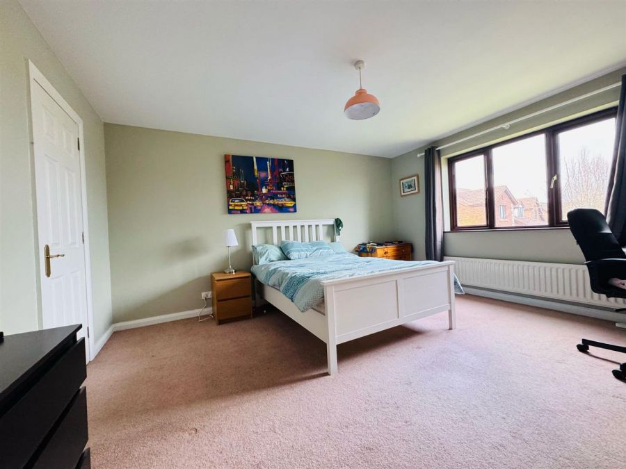 11 Woodfield Glen