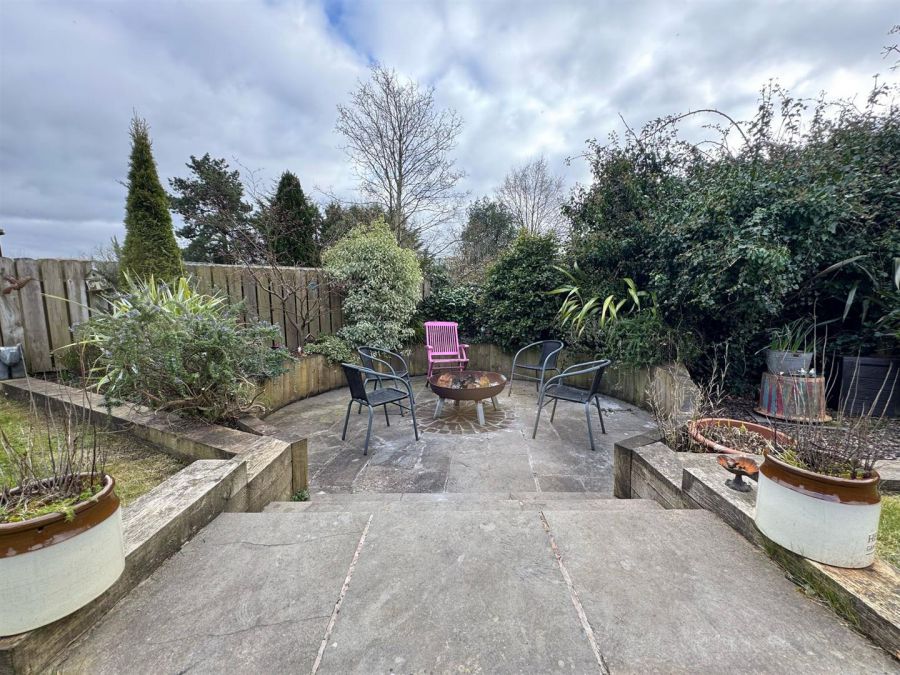 11 Woodfield Glen