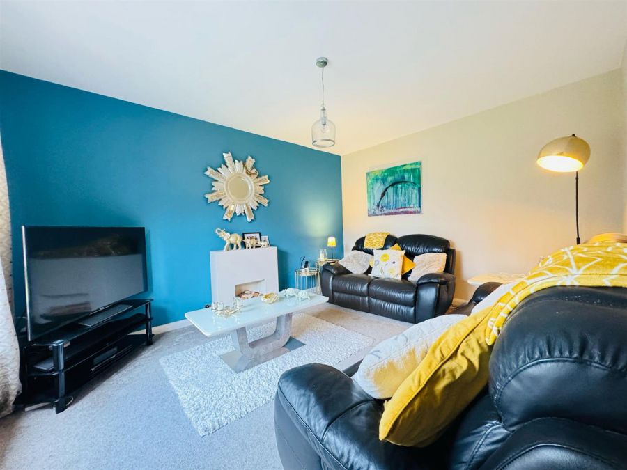 11 Woodfield Glen