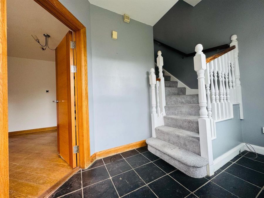 10 Hedgelea Road