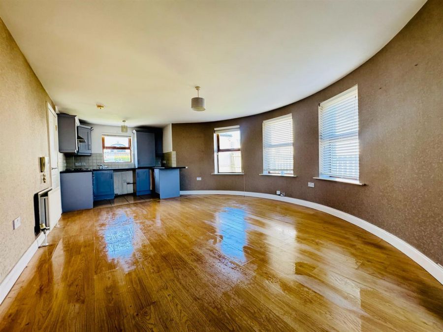 27 Collinbridge Manor
