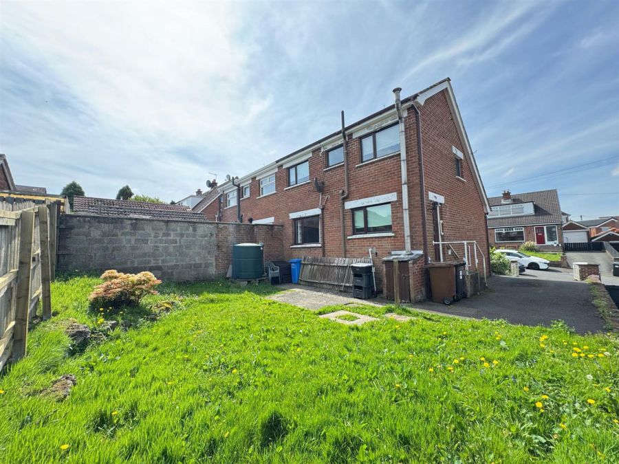 7 Ravelston Drive