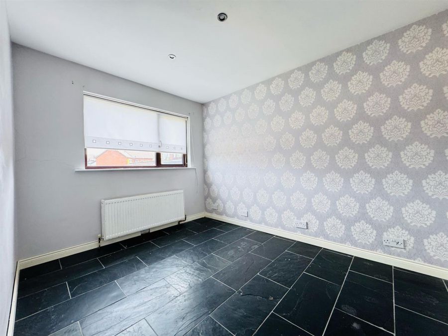 7 Ravelston Drive