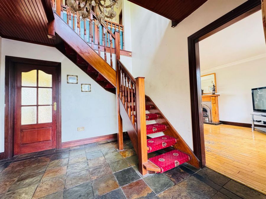 5 Lisnalinchy Road West