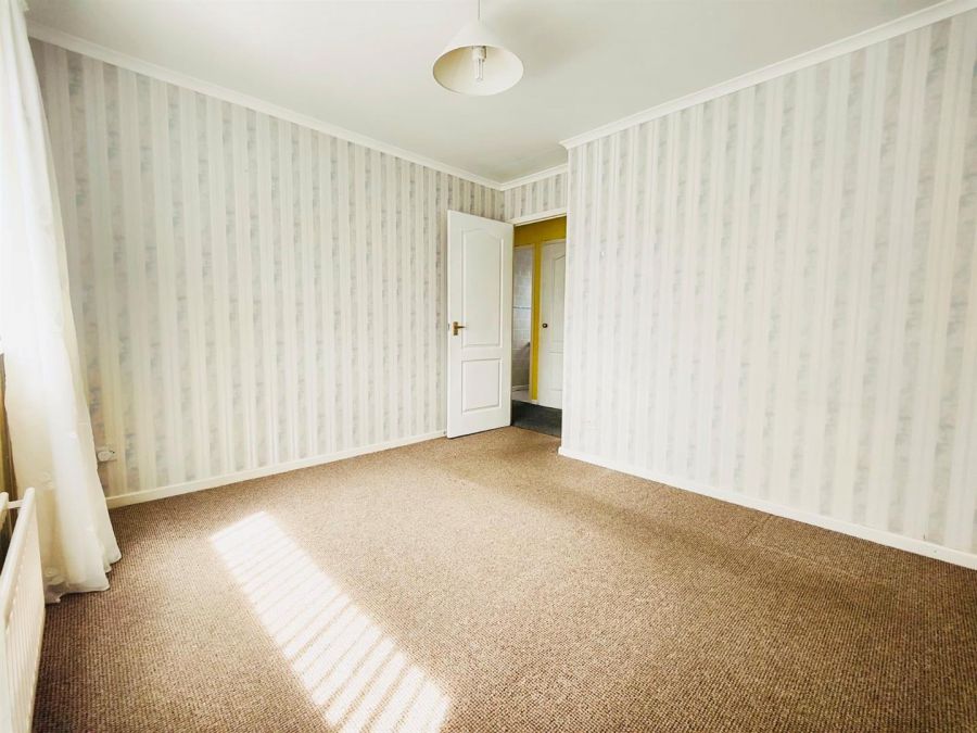 79 Bleach Green Avenue