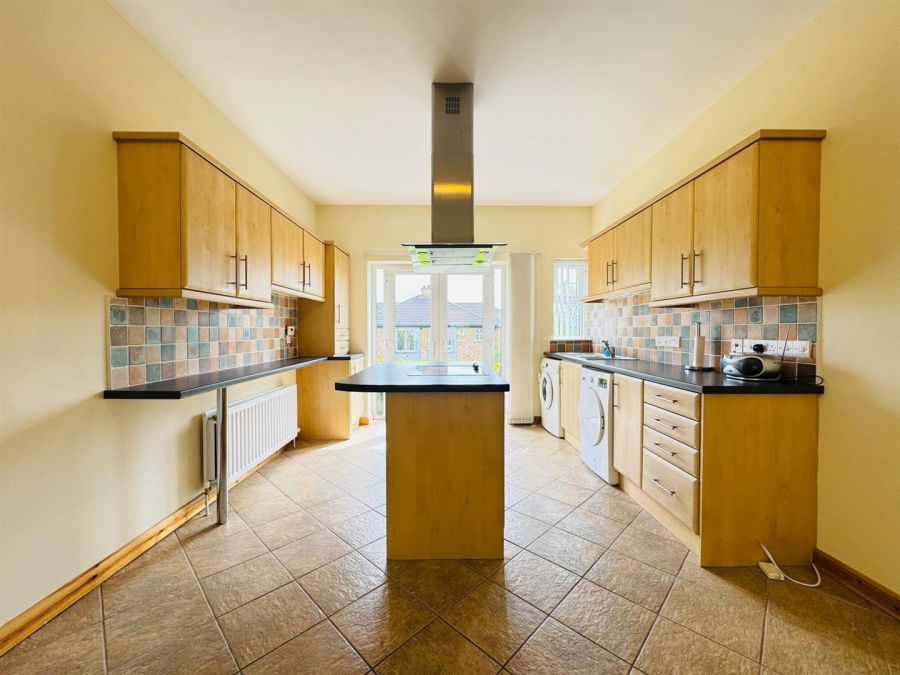 19 Fernridge Drive