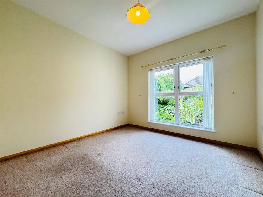 19 Fernridge Drive