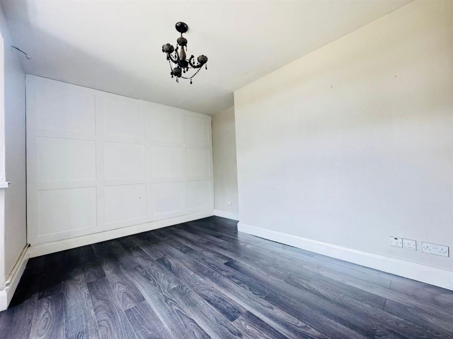43 Rathcoole Drive