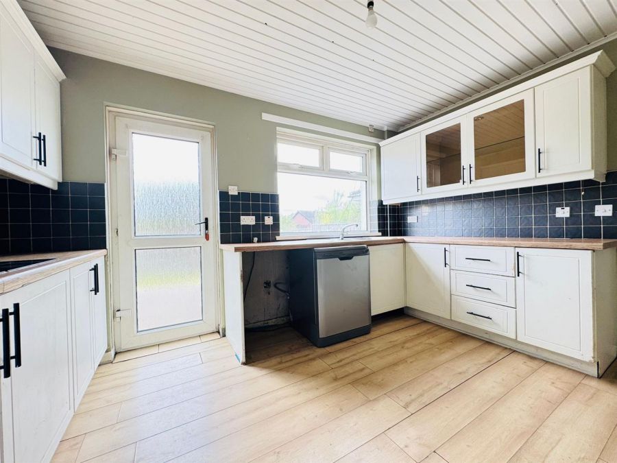 43 Rathcoole Drive
