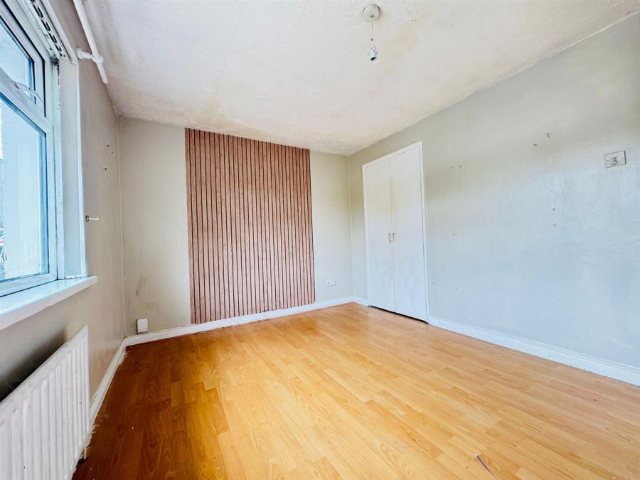43 Rathcoole Drive