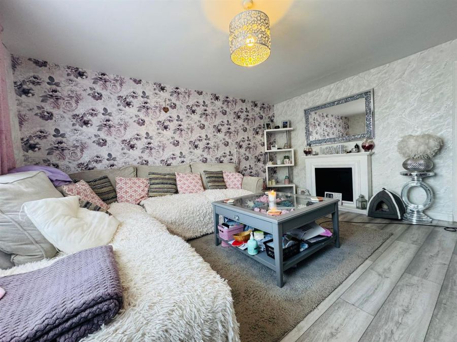 28 Rathfern Way