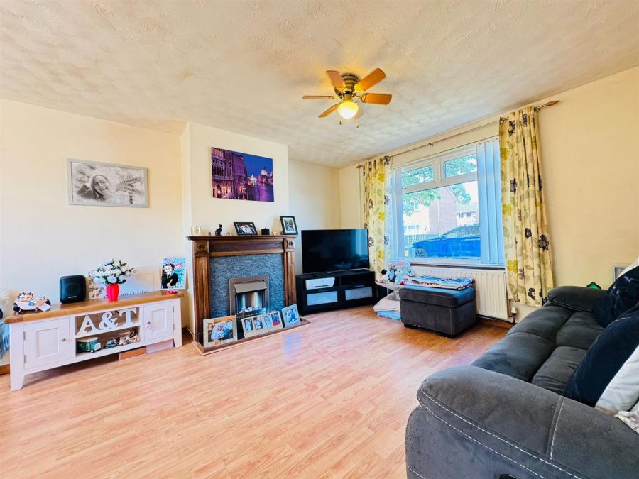 6 Ballycraigy Park