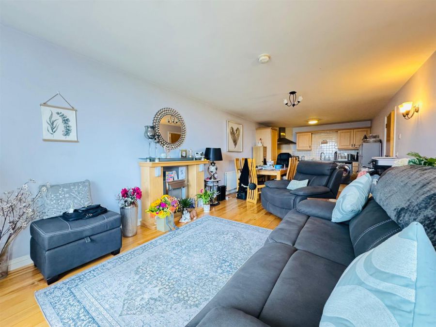 Apt 2, 1 Northview