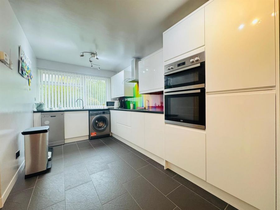 25 Carn Green