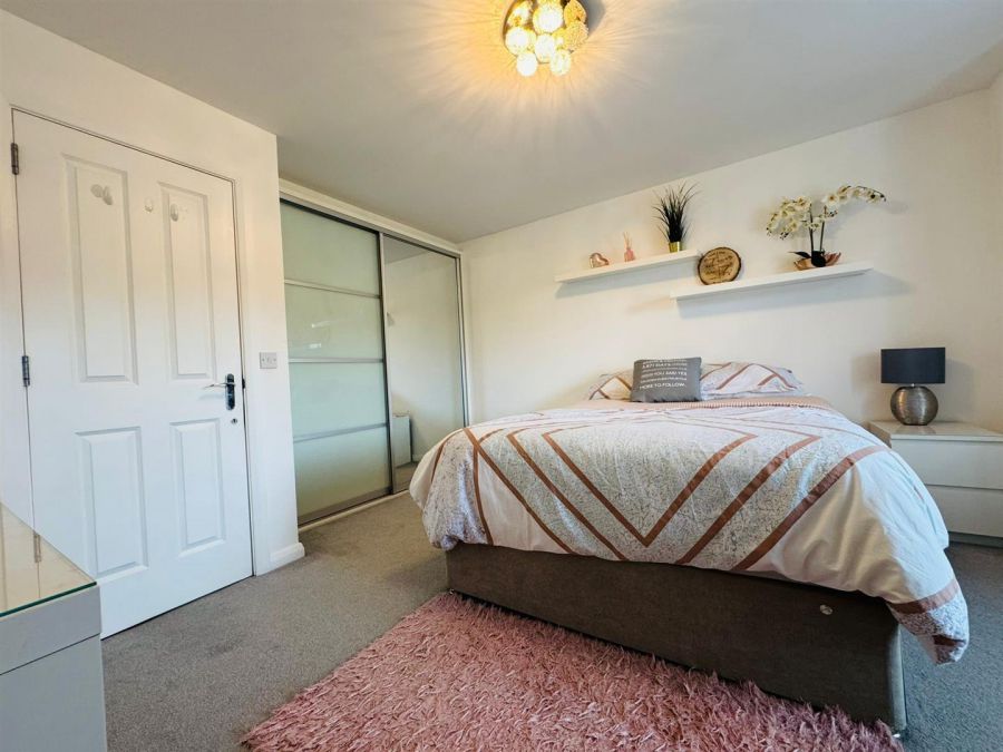 1 Foxton Park