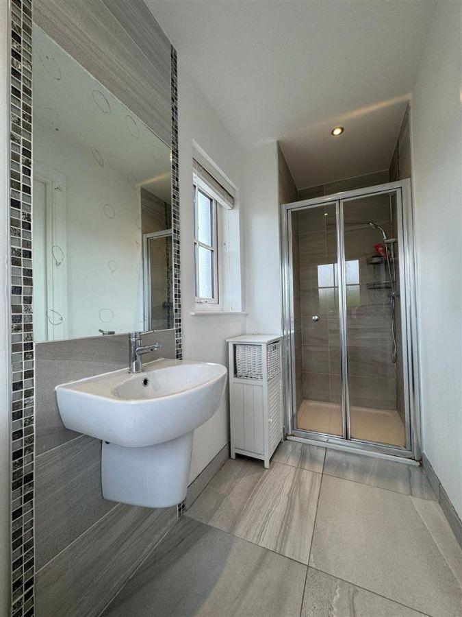 1 Foxton Park