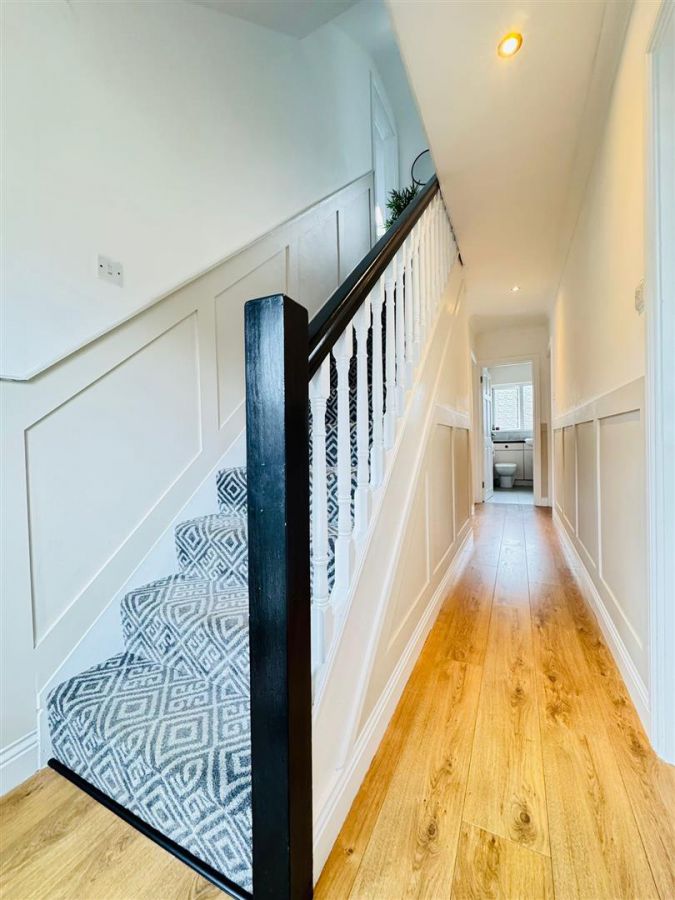 33 Kings Crescent