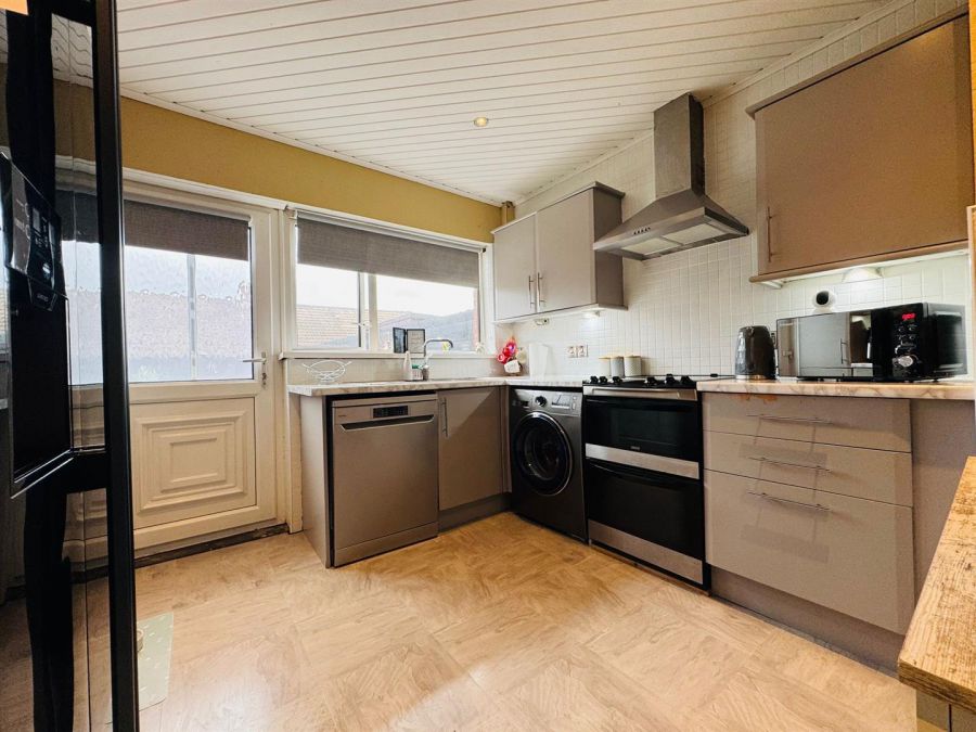33 Kings Crescent