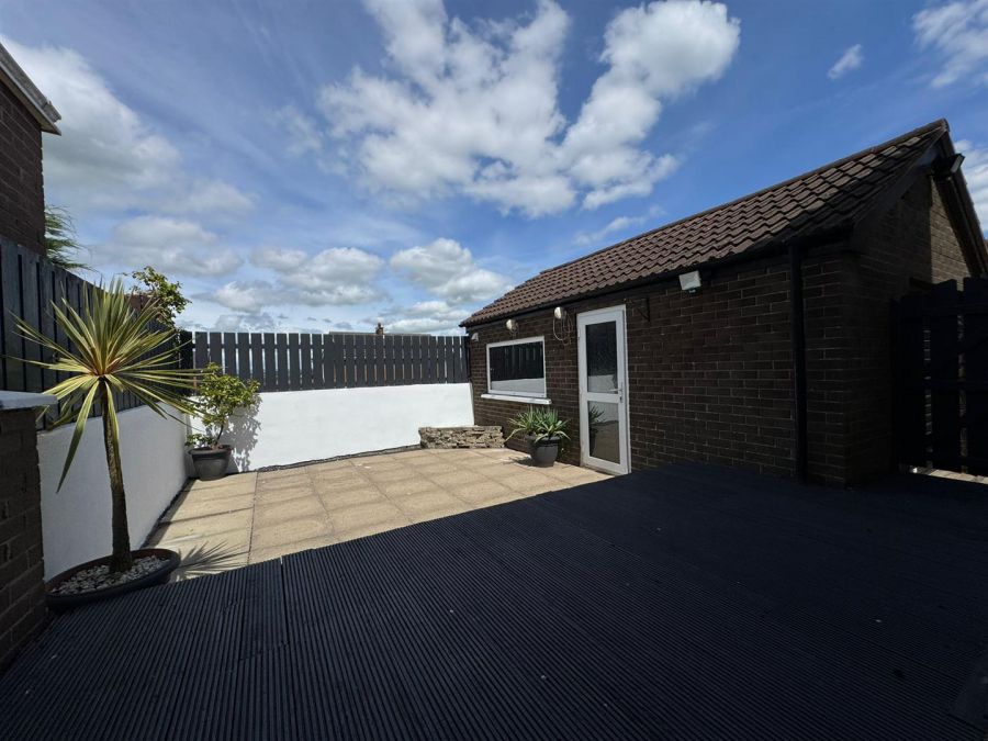 13 Fairhill Drive