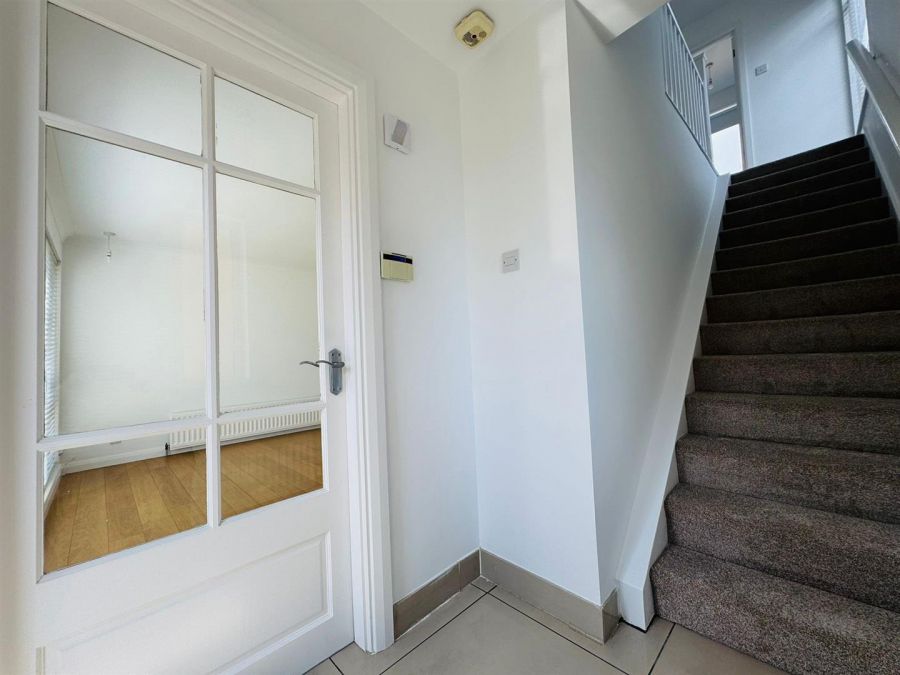 13 Fairhill Drive