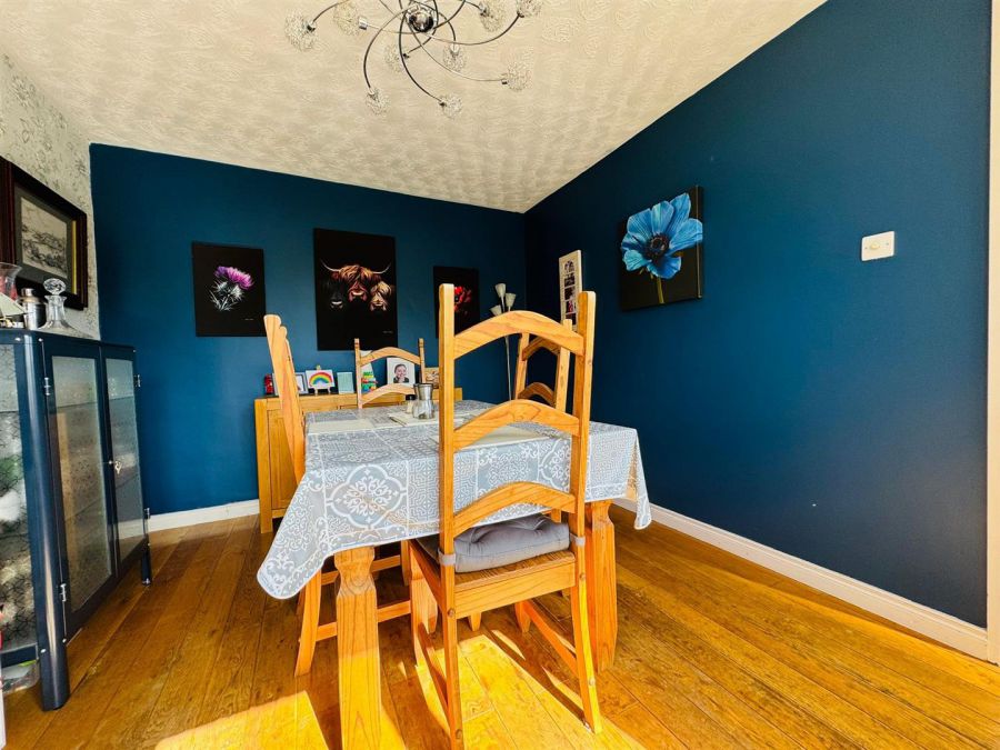 27 Glenville Manor