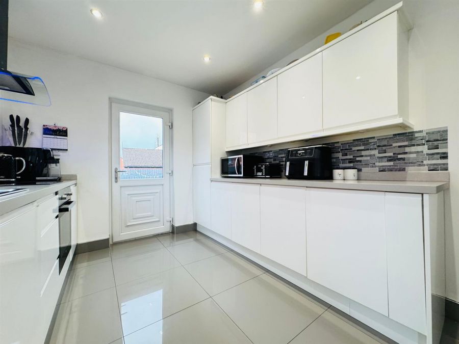 6 Graymount Road