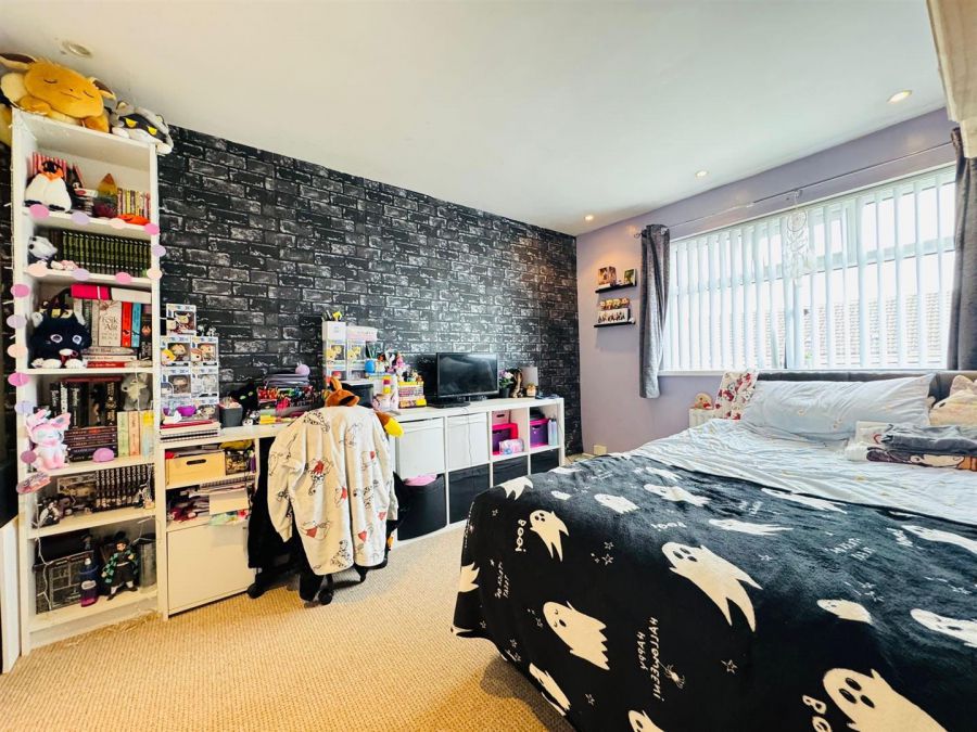 86 Forthill Drive