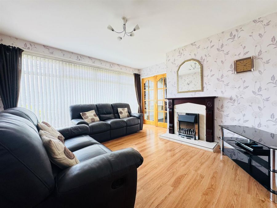 7 Beverley Avenue