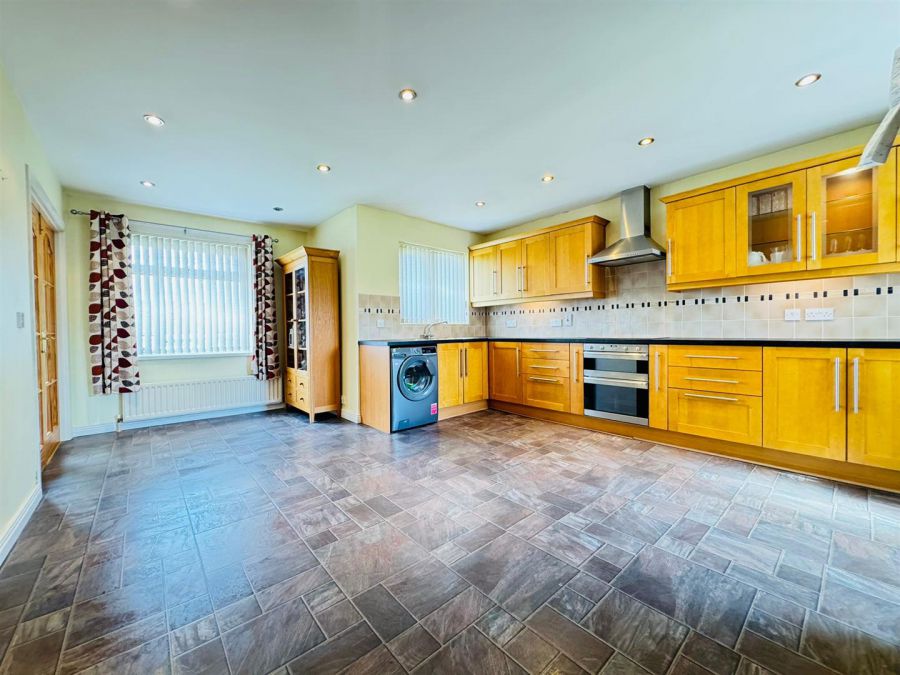 7 Beverley Avenue