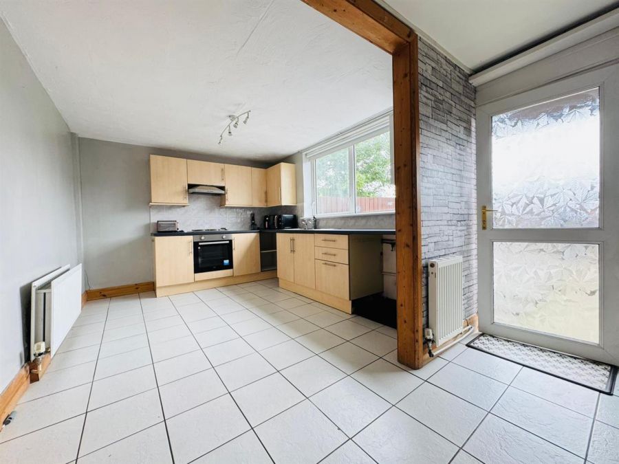 13 Rathfern Way