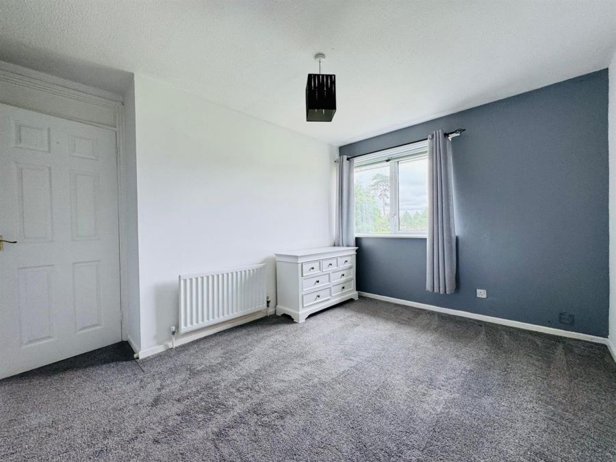 13 Rathfern Way
