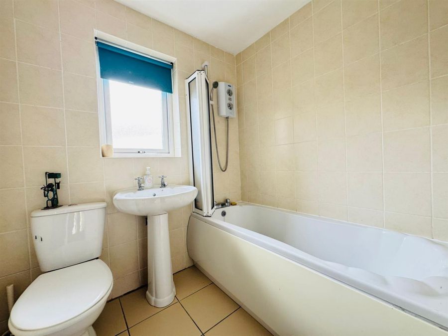 281 Derrycoole Way