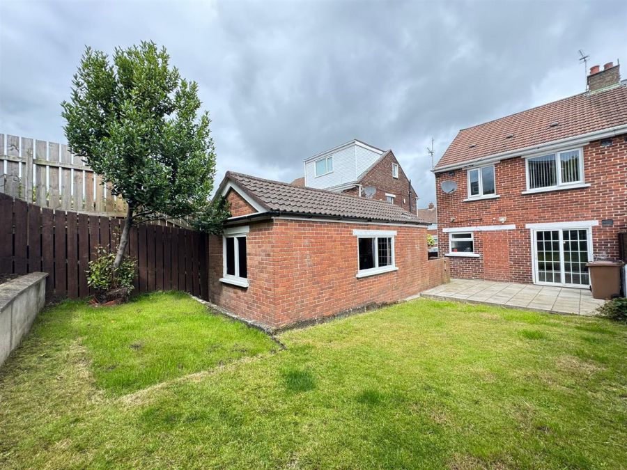13 Derrymore Avenue