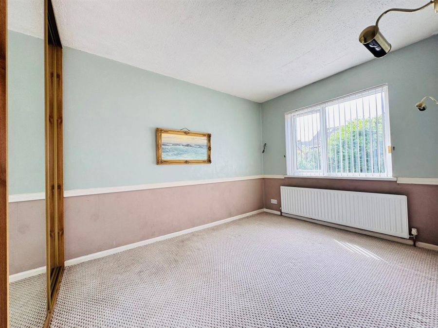 13 Derrymore Avenue