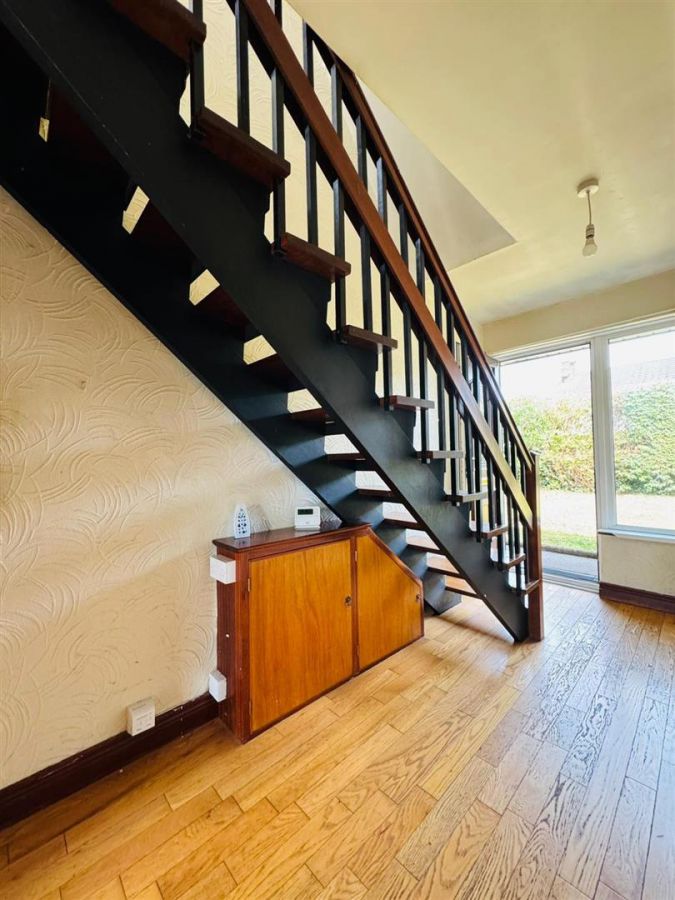 33 Liscoole Park
