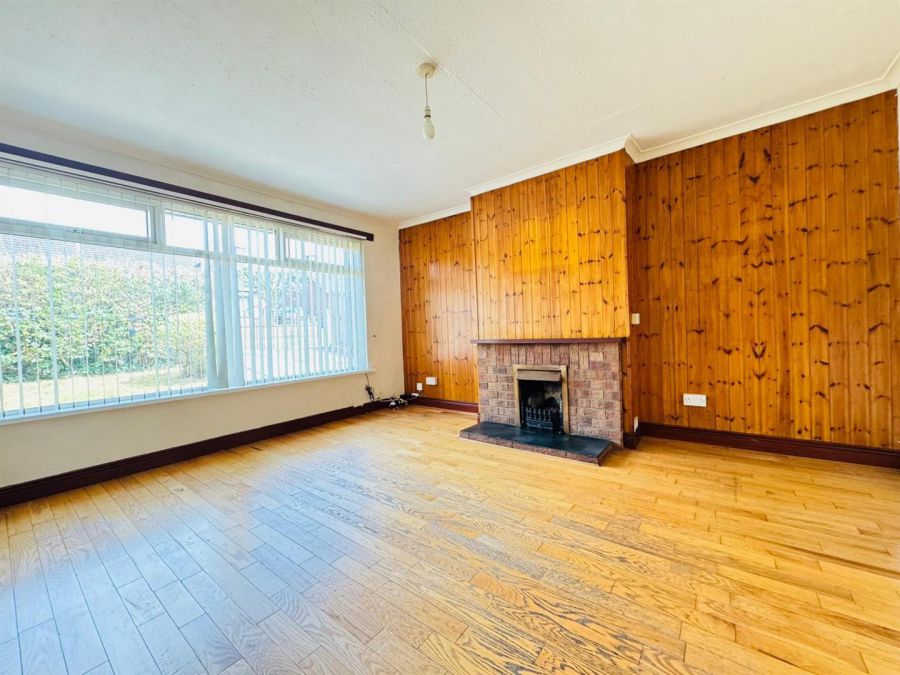 33 Liscoole Park