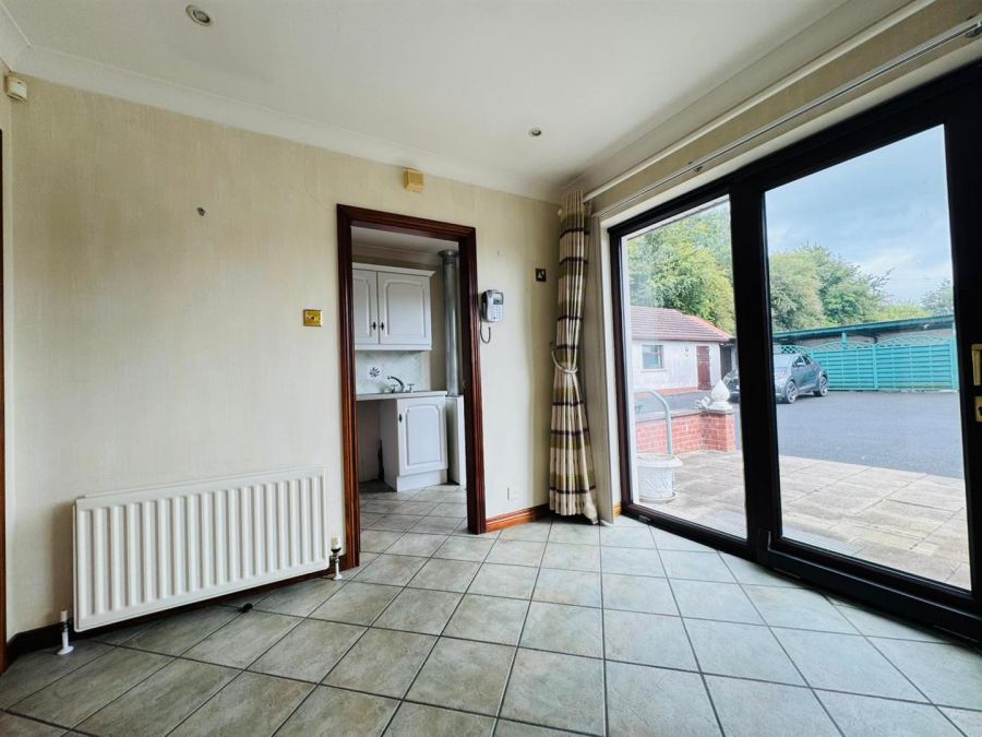 92 Ballyeaston Road