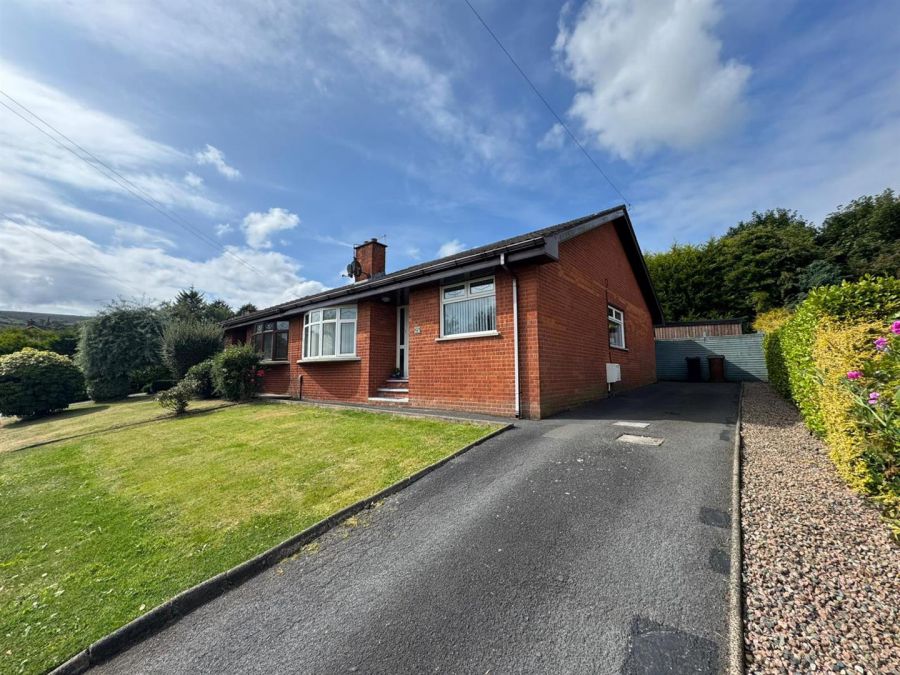 25 Hightown Gardens