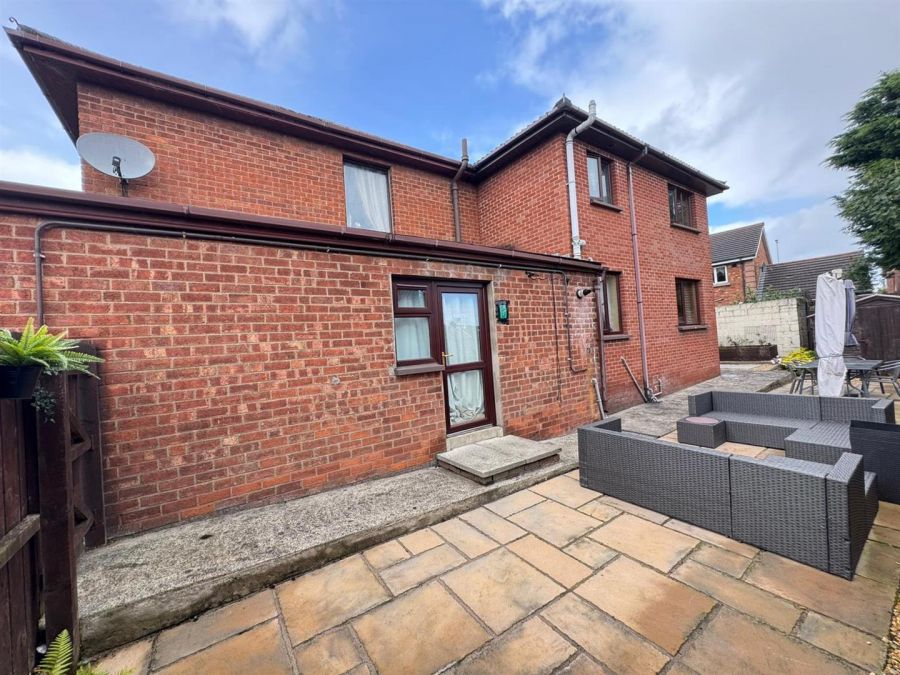 127 Whitewell Road