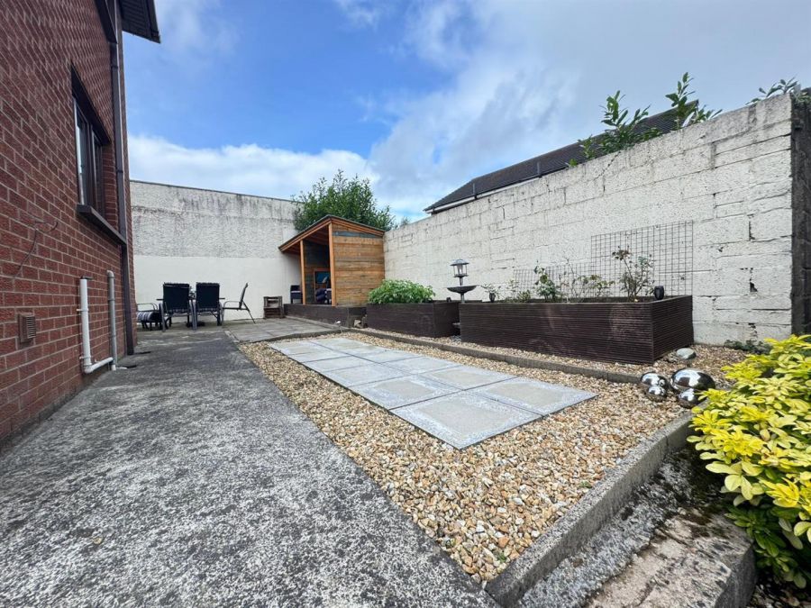 127 Whitewell Road