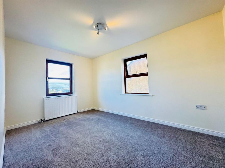 24 Aylesbury Court