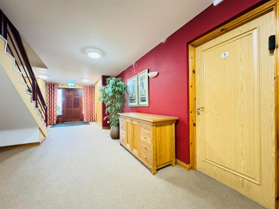 5 Mayfield Mansion Square