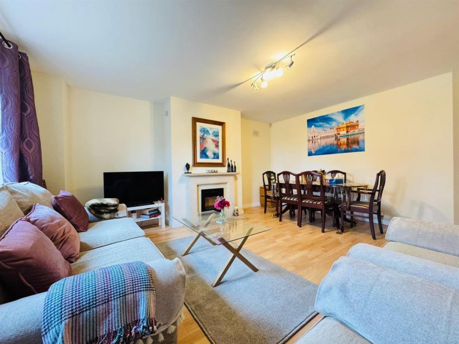 5 Mayfield Mansion Square