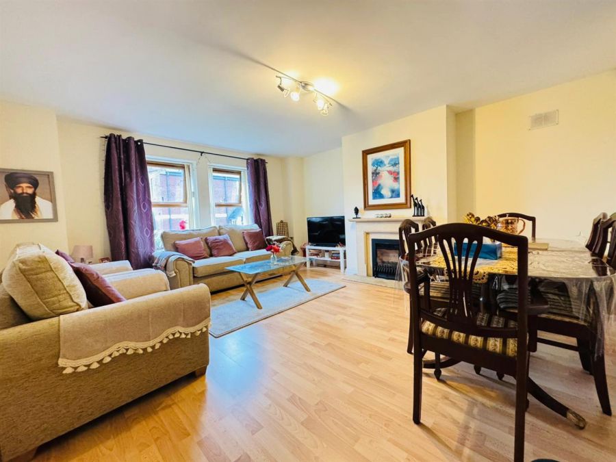 5 Mayfield Mansion Square